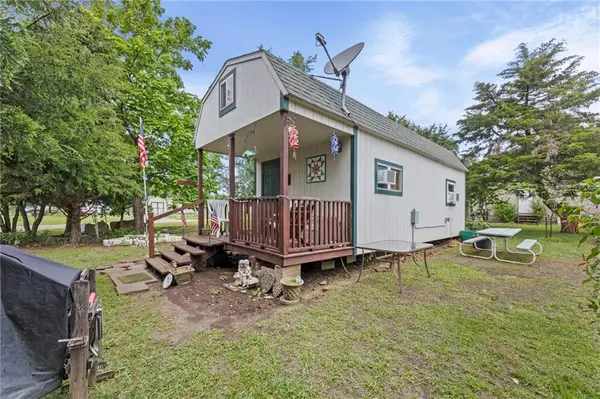 24-28 Hackberry RD, Mapleton, KS 66754