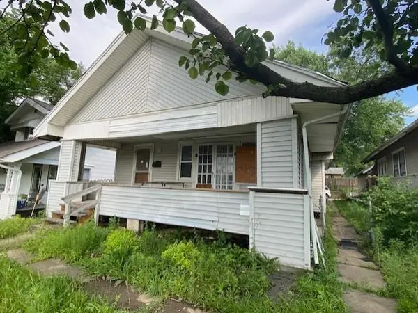 4011 King Hill AVE, St Joseph, MO 64504
