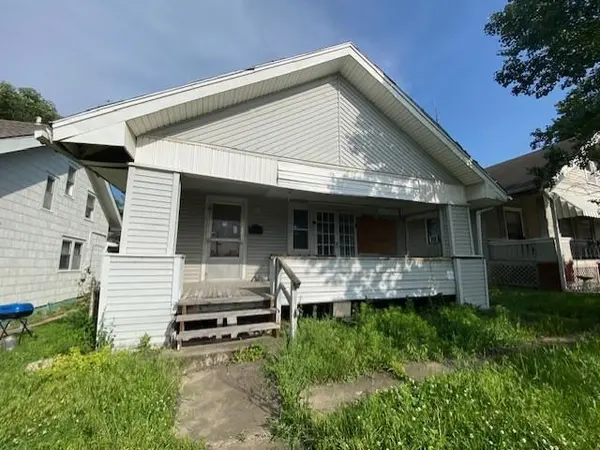 4011 King Hill AVE, St Joseph, MO 64504