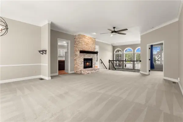 2105 SW Wall ST, Blue Springs, MO 64015