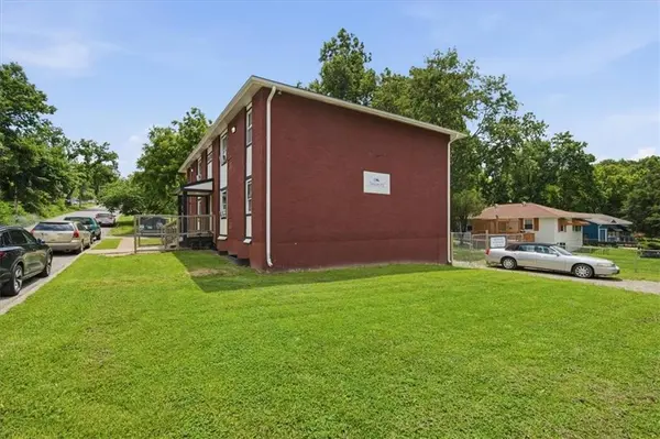 5401 E 27th TER, Kansas City, MO 64128