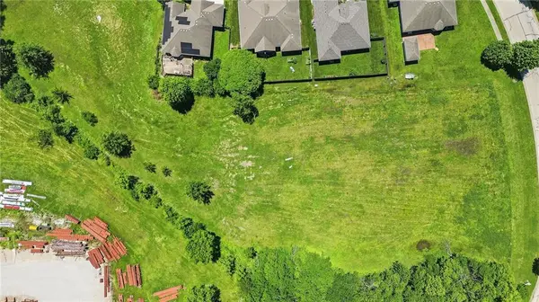 Tuscany Pkwy, Peculiar, MO 64078