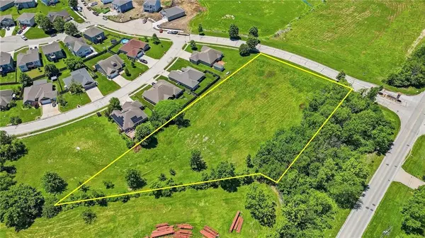Tuscany Pkwy, Peculiar, MO 64078