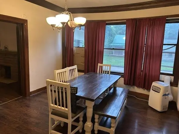 1231 Dirr AVE, Parsons, KS 67357
