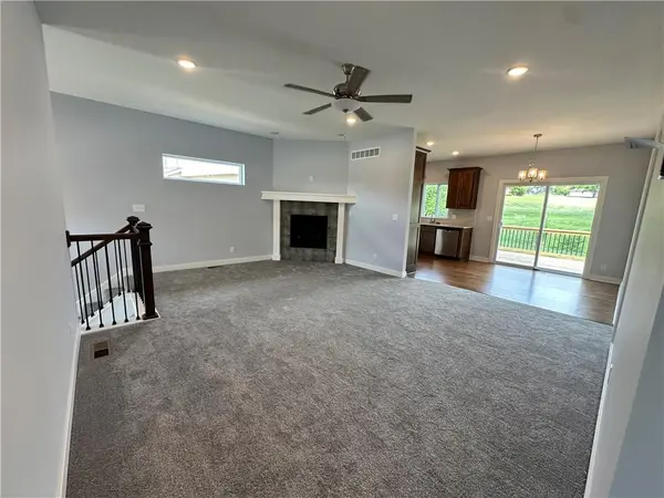 1849 S 54th CT, Kansas City, KS 66106