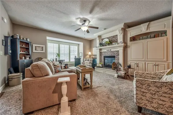 16079 S Brookfield ST, Olathe, KS 66062
