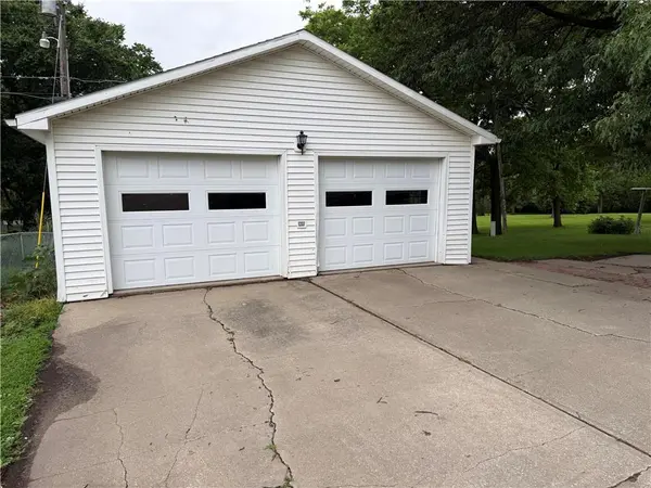 310 S Walnut ST, Maryville, MO 64468