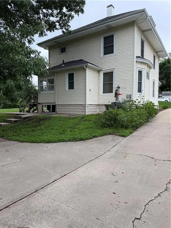 310 S Walnut ST, Maryville, MO 64468