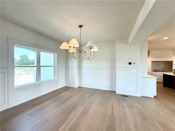 8211 NW 90TH TER, Kansas City, MO 64153