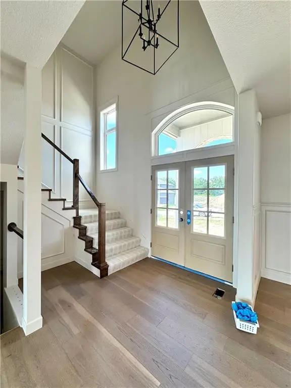 8211 NW 90TH TER, Kansas City, MO 64153