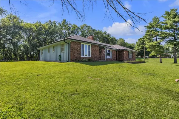 6306 Highway 169 HWY #SE, St Joseph, MO 64507