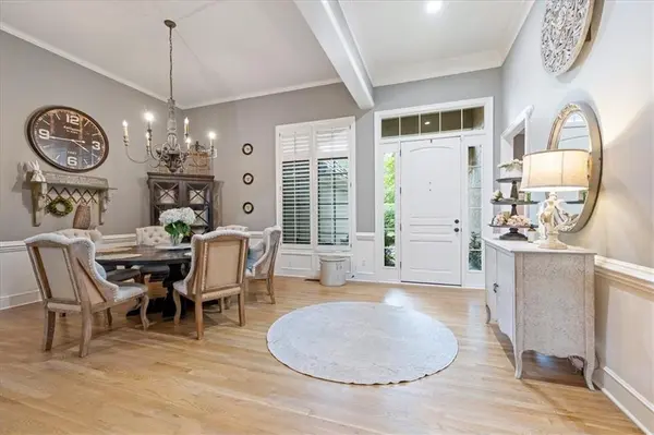 11345 Granada CT, Leawood, KS 66211