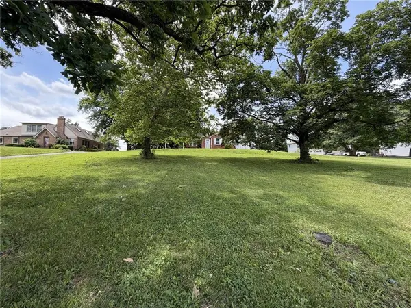 1624 S 55th ST, Kansas City, KS 66106