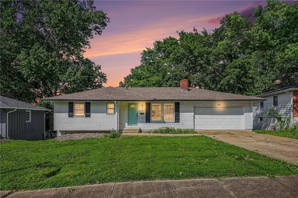 4300 E 104th TER, Kansas City, MO 64137