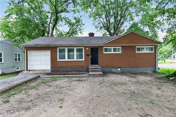 11417 SYCAMORE TER, Kansas City, MO 64134
