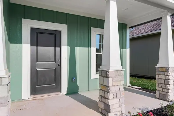 1600 Cottonwood Creek AVE #4, Kearney, MO 64060