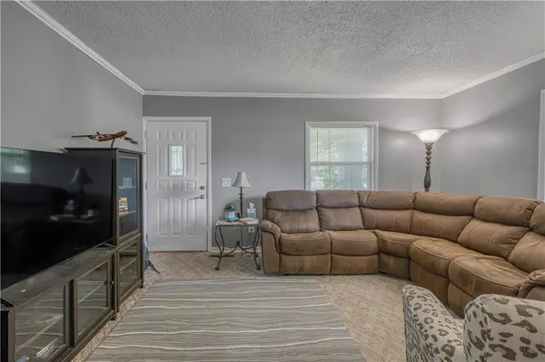 335 E 9th ST, Baxter Springs, KS 66713