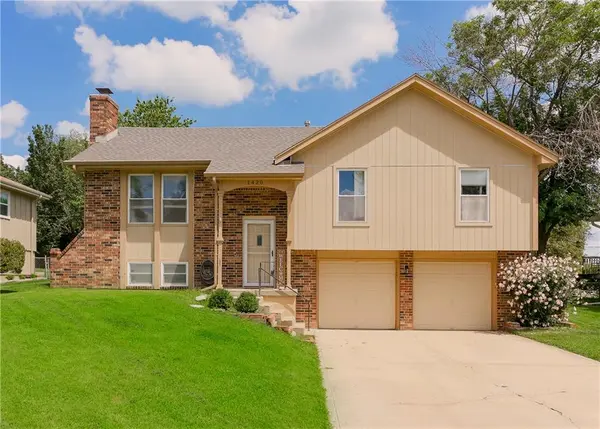 1420 W Spruce ST, Olathe, KS 66061