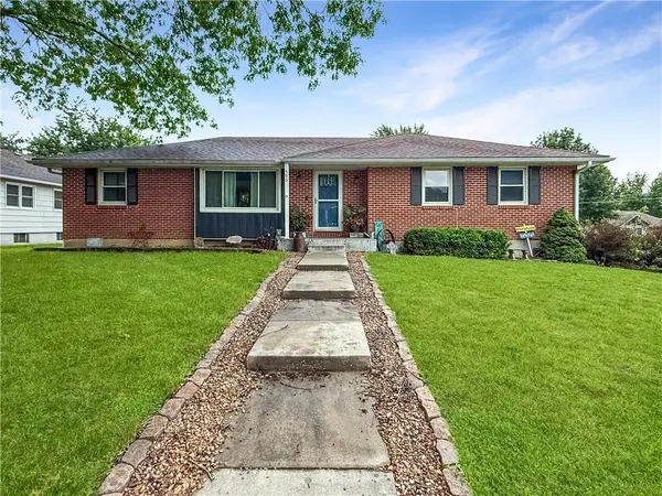 500 W 33rd ST, Higginsville, MO 64037