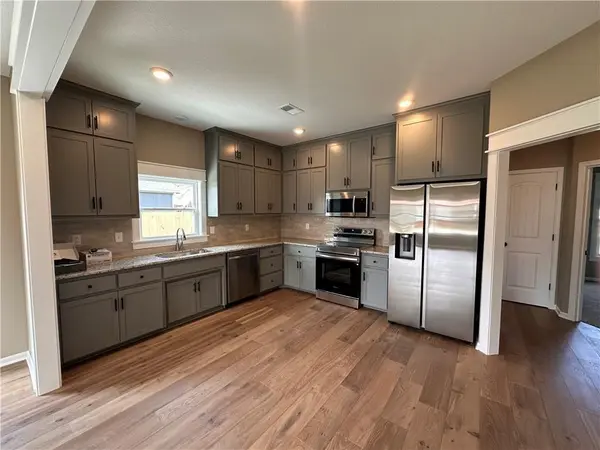 1104 S Oak ST, Plattsburg, MO 64477
