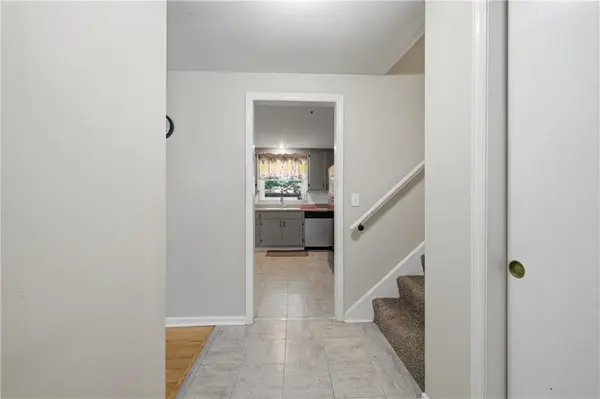 10217 W 91st ST, Overland Park, KS 66212