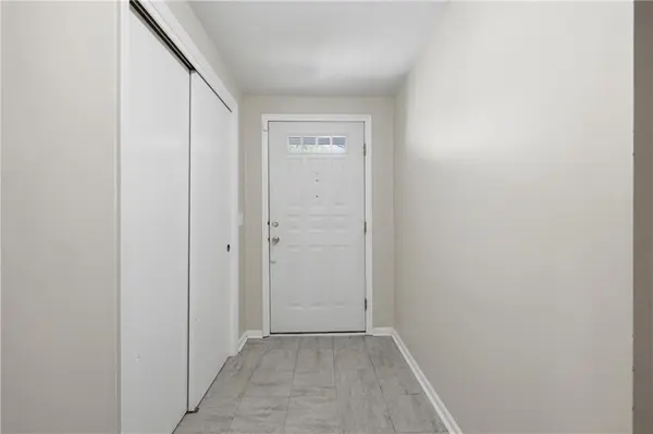 10217 W 91st ST, Overland Park, KS 66212