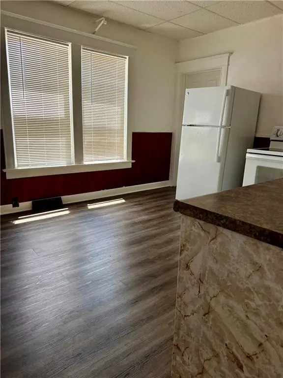 839 S 22nd ST, St Joseph, MO 64507