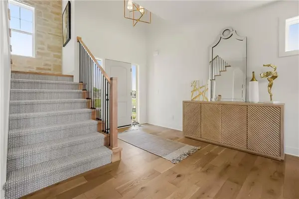 17809 Rainbow BLVD, Overland Park, KS 66085