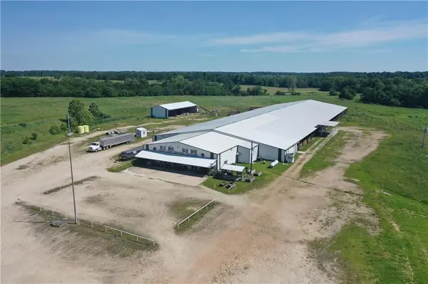 4 Kent RD, Eldon, MO 65026
