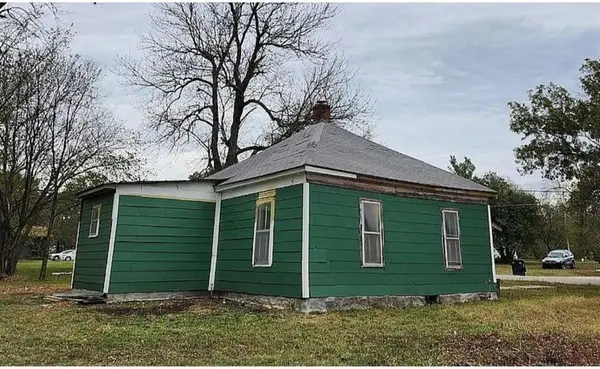 939 S Wyandotte AVE, Baxter Springs, KS 66713