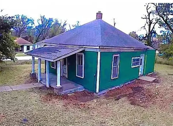 939 S Wyandotte AVE, Baxter Springs, KS 66713