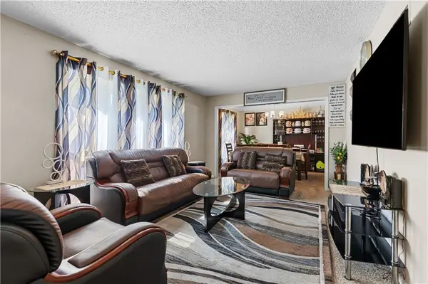 7732 Westgate DR, Lenexa, KS 66216