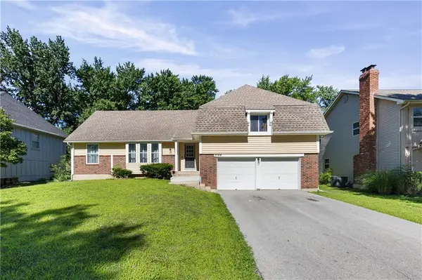 7732 Westgate DR, Lenexa, KS 66216