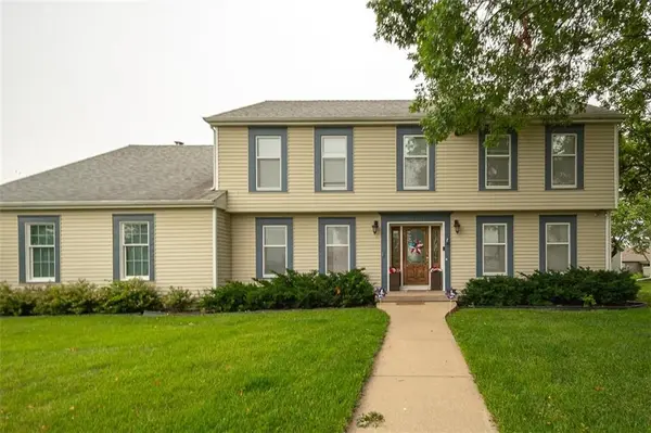 1701 S Ash ST, Ottawa, KS 66067