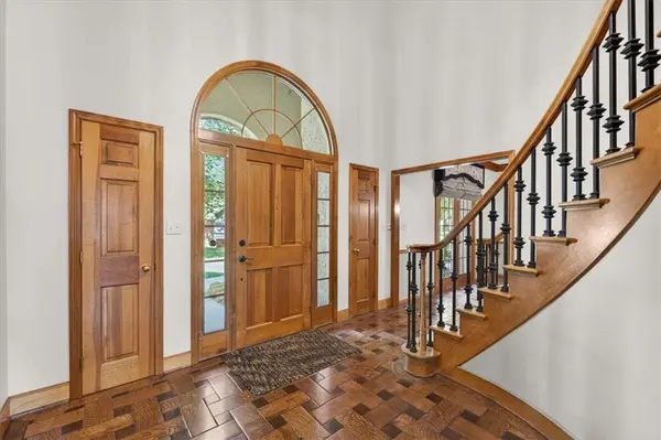 6150 N Mattox RD, Kansas City, MO 64151