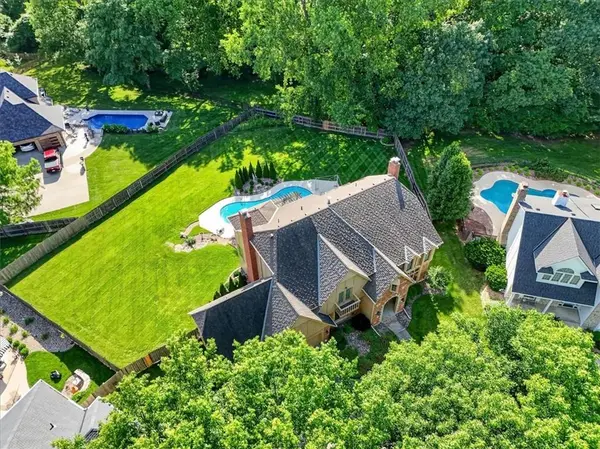6150 N Mattox RD, Kansas City, MO 64151