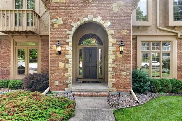 6150 N Mattox RD, Kansas City, MO 64151