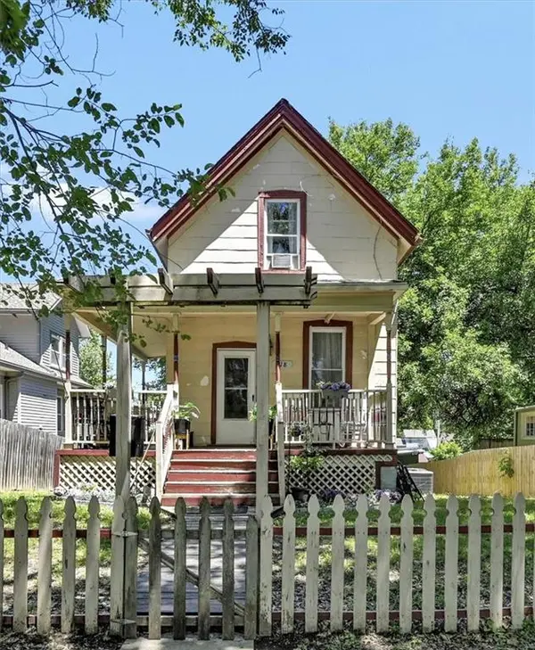 718 N Broadway ST, Leavenworth, KS 66048
