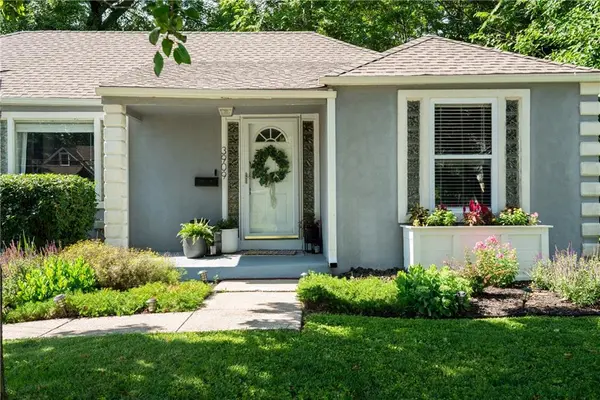 3909 W 47th ST, Roeland Park, KS 66205