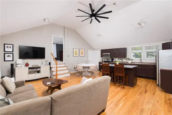 3909 W 47th ST, Roeland Park, KS 66205