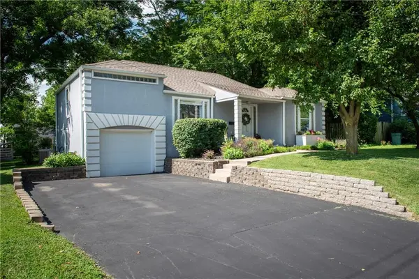 3909 W 47th ST, Roeland Park, KS 66205