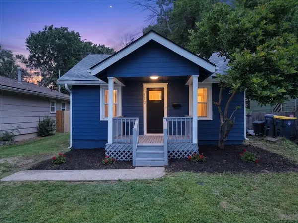 110 W 79th TER, Kansas City, MO 64114