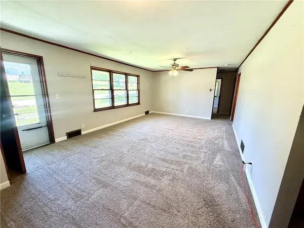 802 E Roseberry ST, Hopkins, MO 64461