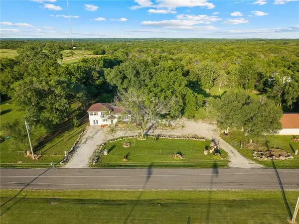 1143 227th ST, Fort Scott, KS 66701