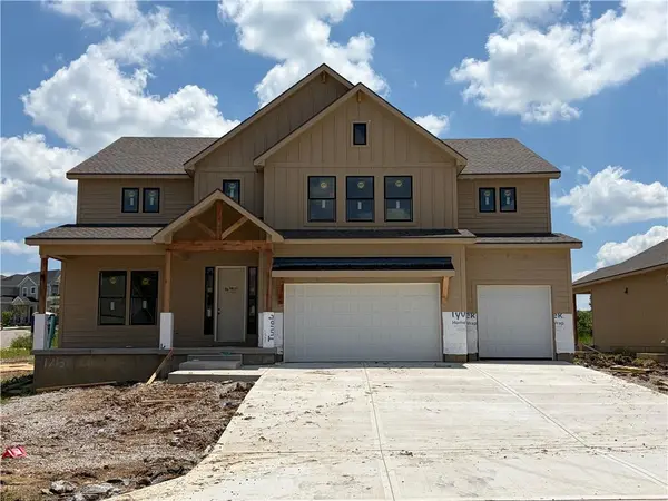 17131 S Barstow ST, Olathe, KS 66062