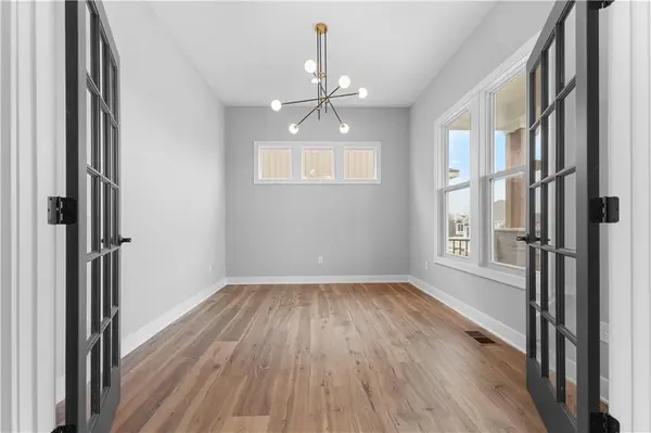 17131 S Barstow ST, Olathe, KS 66062