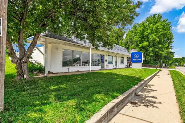 1734 S 4Th ST, Leavenworth, KS 66048