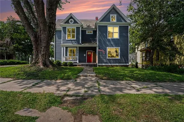 1416 Franklin AVE, Lexington, MO 64067