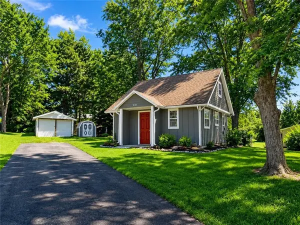 110 W 7th ST, Knob Noster, MO 65336