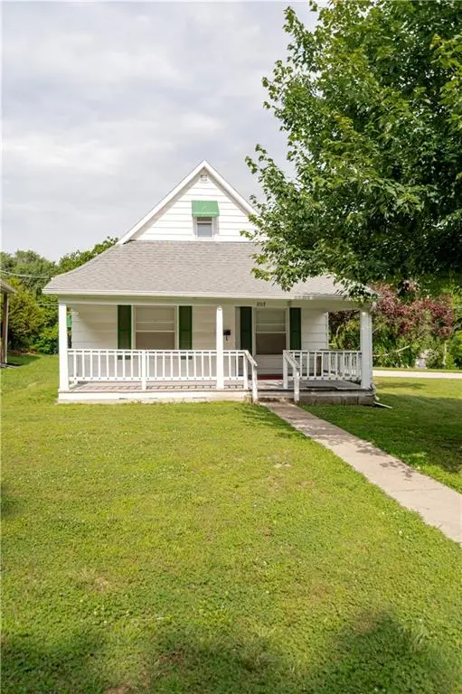 1017 S 5th ST, Atchison, KS 66002